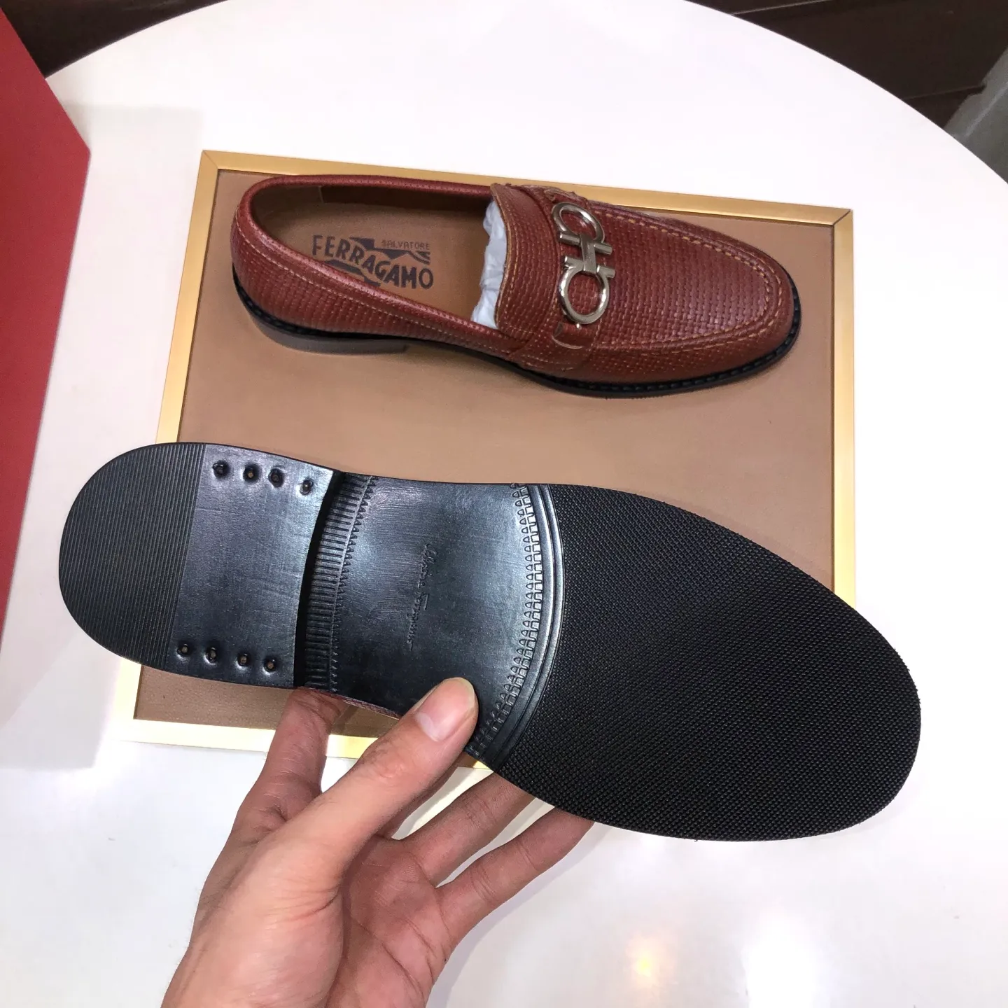 Men's shoes 💰460💰[Ferragamo/Ferragamo] The latest model in the counter. Original imported high-quality cowhide with open sides + imported sheep lining + original luxury metal buckle + original combination outsole. Comparison without pressure 38–44🎉